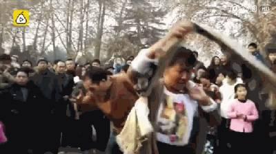 吃瓜打架斗殴,一场因瓜引发的冲突